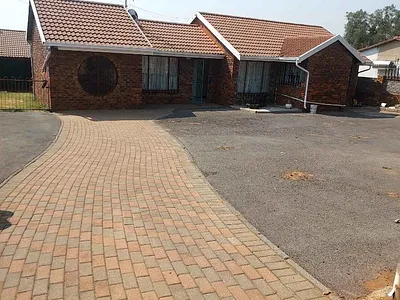 3 Bedroom House For Sale in Johannesburg - img