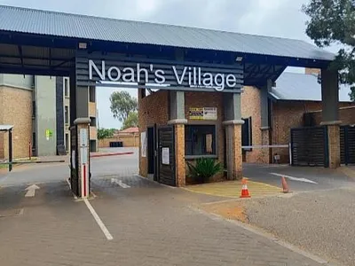 2 Bedroom Apartment For Sale in Kempton Park - f0hi.webp