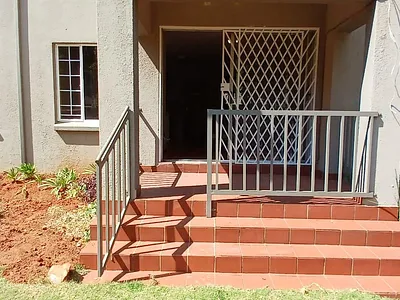 3 Bedroom Townhouse For Sale in Kempton Park - lu85.webp