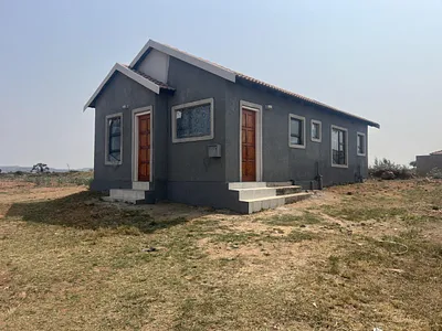 3 Bedroom House For Sale in Germiston - 2tEC.webp