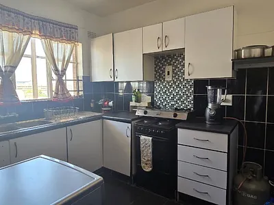 2 Bedroom Apartment For Sale in Randburg - Yp6O.webp