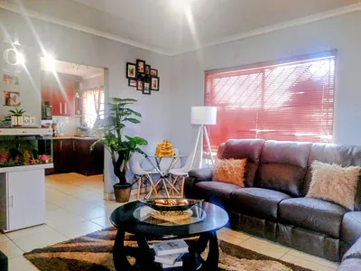 3 Bedroom House For Sale in Eldorado Park, Soweto - GB4r.webp
