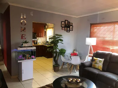 3 Bedroom House For Sale in Eldorado Park, Soweto - TUB8.webp