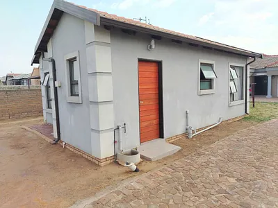 2 Bedroom House For Sale in Nigel - ught.webp