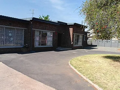 3 Bedroom House To Rent in Parkrand, Boksburg - ZgYE.webp