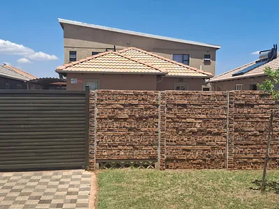 3 Bedroom House For Sale in Alberton - Ognk.webp
