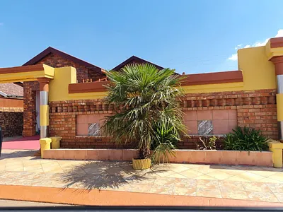 3 Bedroom House For Sale in Likole, Katlehong - wrMx.webp