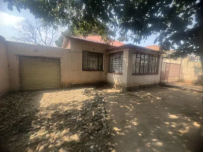 2 Bedroom House For Sale in Johannesburg - fJmn.webp