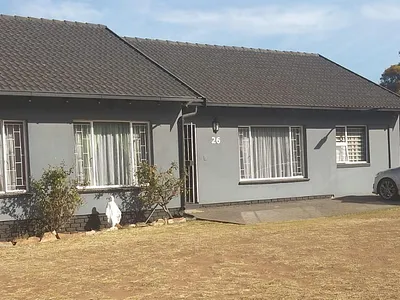 4 Bedroom House For Sale in Alberton - PaDa.webp