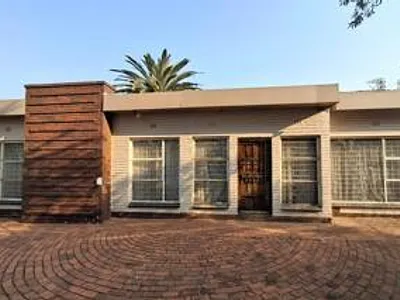 3 Bedroom House For Sale in Alberton - 2CJb.webp