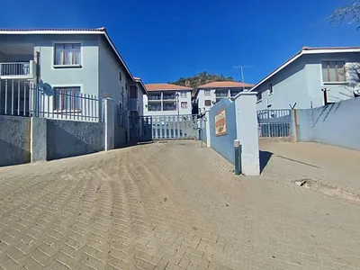 2 Bedroom Apartment For Sale in Johannesburg - 36i5.webp