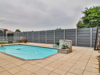 4 Bedroom House For Sale in Alberton - Sf9y.webp