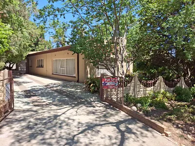 1 Bedroom House For Sale in Kempton Park - quWn.webp