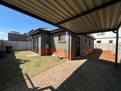 3 Bedroom House For Sale in Alberton - v9Ve.webp