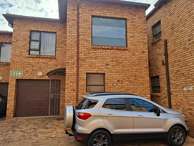 3 Bedroom Townhouse To Rent in Alberton - img