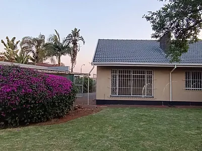 1 Bedroom Apartment To Rent in Kempton Park - Snx1.webp