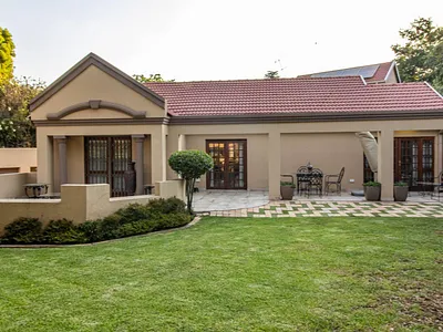 4 Bedroom House For Sale in Johannesburg - RGYy.webp