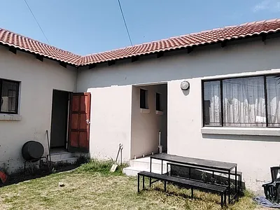 11 Bedroom House For Sale in Hurst Hill, Johannesburg - Kebt.webp