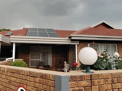 2 Bedroom House For Sale in Alberton - IxUS.webp