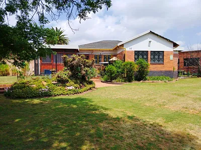 3 Bedroom House For Sale in Alberton - UqDd.webp