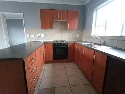 1 Bedroom Apartment For Sale in Johannesburg - x5MW.webp
