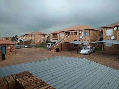 2 Bedroom Apartment For Sale in Johannesburg - vXp8.webp