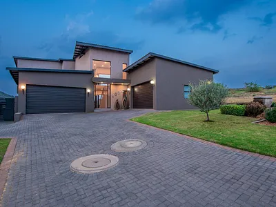 4 Bedroom House For Sale in Eye Of Africa, Eikenhof - FL4D.webp