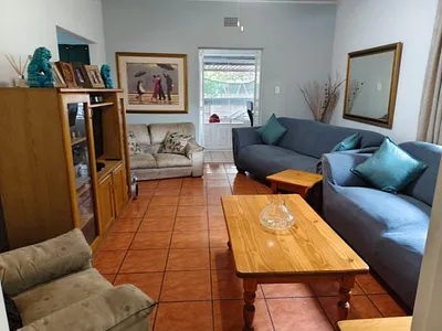 3 Bedroom House For Sale in Kempton Park - v24u.webp