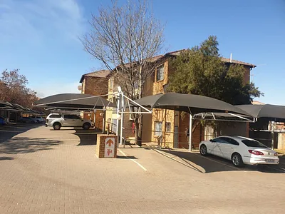 2 Bedroom Apartment For Sale in Kempton Park - reu3.webp