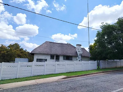 3 Bedroom House For Sale in Alberton - img