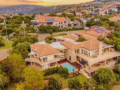 5 Bedroom House For Sale in Alberton - img