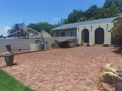 4 Bedroom House For Sale in Kempton Park - XxfP.webp