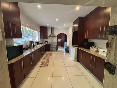 3 Bedroom House For Sale in Johannesburg - bpXT.webp