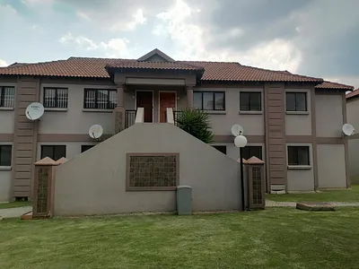 2 Bedroom Apartment To Rent in Helderwyk, Brakpan - XWwK.webp