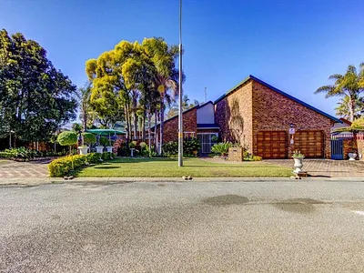 3 Bedroom House For Sale in Kempton Park - Bo6R.webp