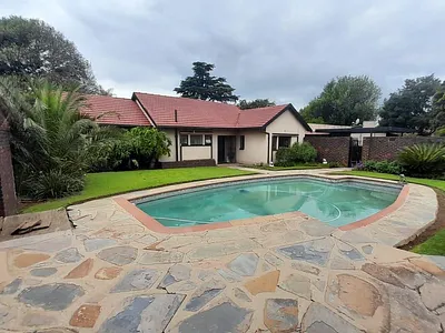 3 Bedroom House For Sale in Kempton Park - XLDD.webp