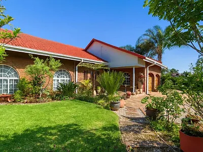 4 Bedroom House For Sale in Boksburg - glIp.webp