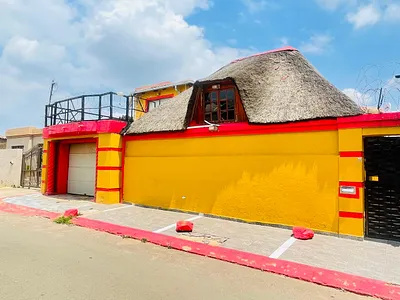 8 Bedroom House For Sale in Soweto - 0JWC.webp