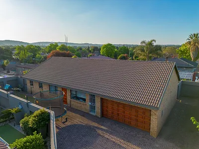 3 Bedroom House For Sale in Alberton - hSWi.webp