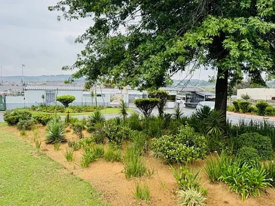 2 Bedroom Townhouse For Sale in Johannesburg - 8BfF.webp