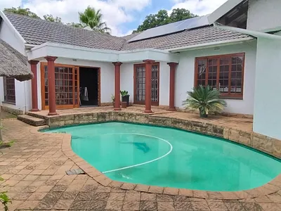 3 Bedroom House For Sale in Farrarmere, Benoni - ZexB.webp