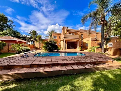 5 Bedroom House For Sale in Sunward Park, Boksburg - Y4f6.webp