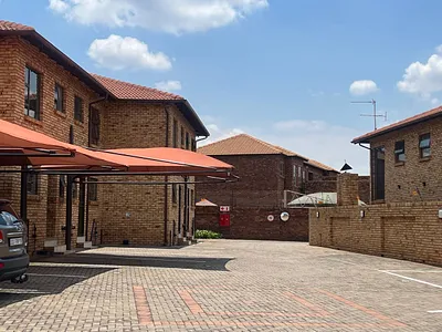 2 Bedroom Townhouse For Sale in Alberton - 7Pt3.webp