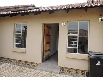 2 Bedroom Townhouse For Sale in Alberton - 2wHc.webp