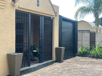 3 Bedroom House For Sale in Alberton - 7Wct.webp