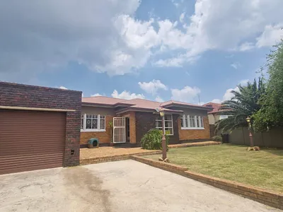 3 Bedroom House For Sale in Johannesburg - img