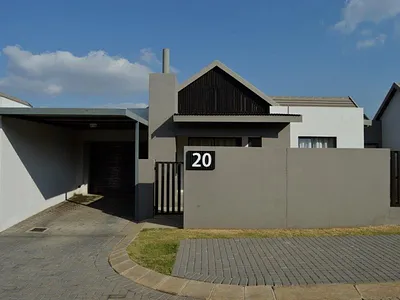 2 Bedroom Townhouse For Sale in Kempton Park - rD64.webp