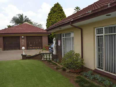 3 Bedroom House For Sale in Kempton Park - Fyq3.webp