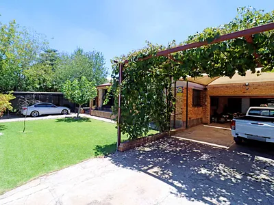 3 Bedroom House For Sale in Benoni - iyVf.webp