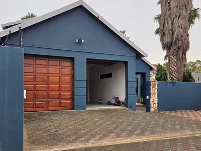 4 Bedroom House For Sale in Alberton - yOZK.webp